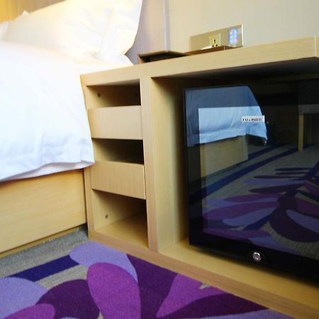 Lavande Hotel Jiujiang Xunyang Road Walking Street Esterno foto